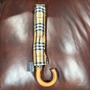 NWT Burberry Beige and Black Plaid Classic Umbrella